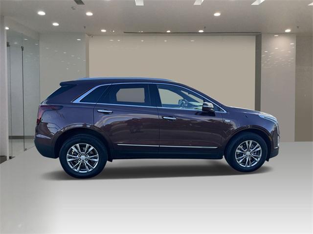 used 2022 Cadillac XT5 car, priced at $30,000