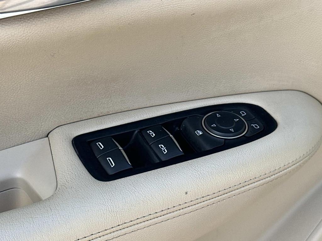 used 2019 Cadillac XT5 car, priced at $19,995