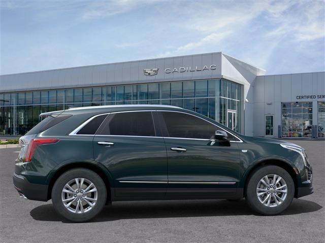 new 2025 Cadillac XT5 car, priced at $43,017