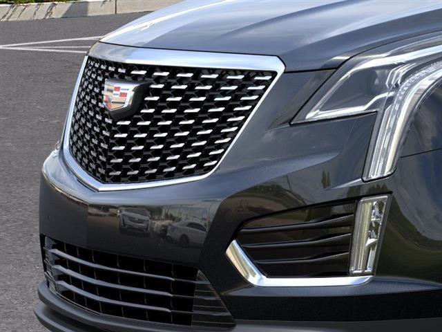 new 2025 Cadillac XT5 car, priced at $42,017