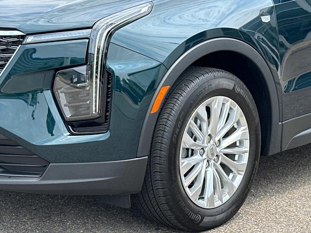 used 2024 Cadillac XT4 car, priced at $37,499