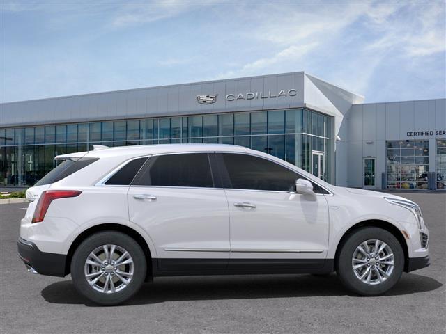 new 2025 Cadillac XT5 car, priced at $43,536