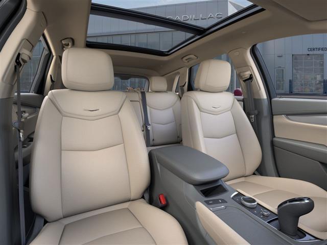 new 2025 Cadillac XT5 car, priced at $50,170