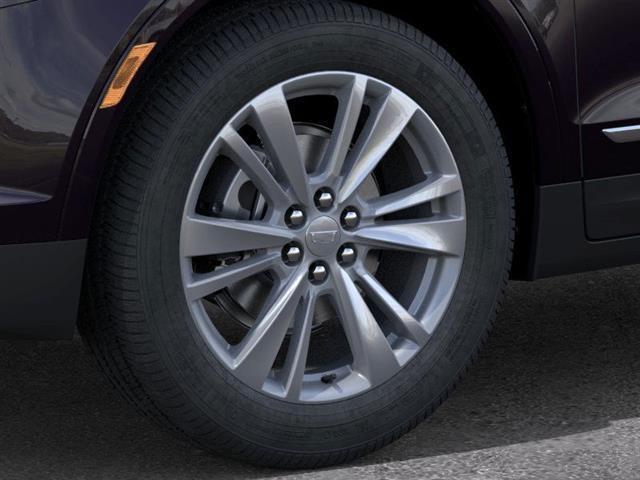 new 2025 Cadillac XT5 car, priced at $50,170