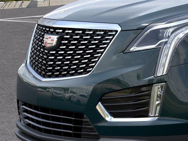 used 2025 Cadillac XT5 car, priced at $44,017