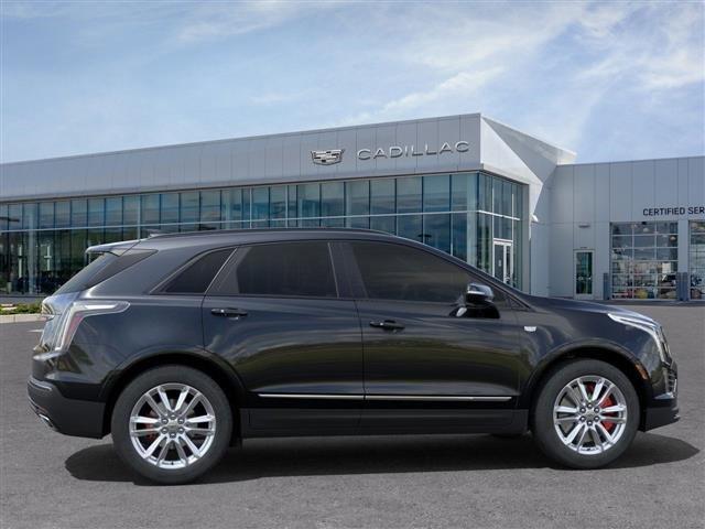 used 2025 Cadillac XT5 car, priced at $55,103