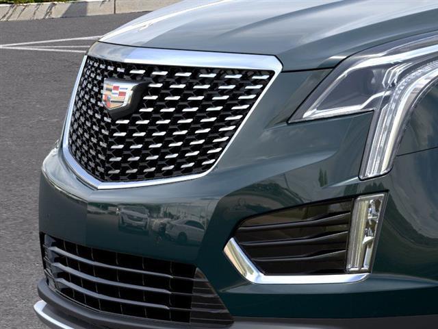 new 2025 Cadillac XT5 car, priced at $50,667