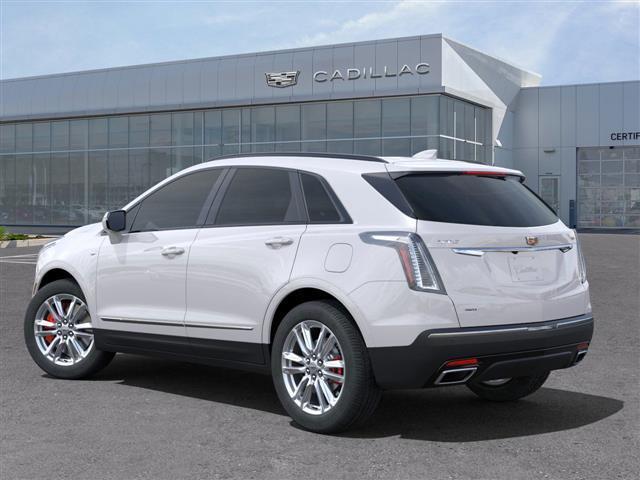 new 2025 Cadillac XT5 car, priced at $55,722