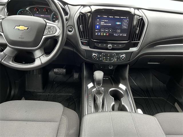 used 2022 Chevrolet Traverse car, priced at $28,995