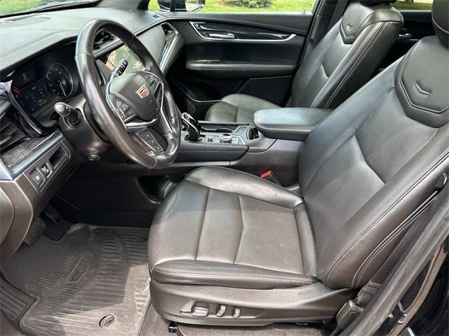 used 2022 Cadillac XT5 car, priced at $33,500