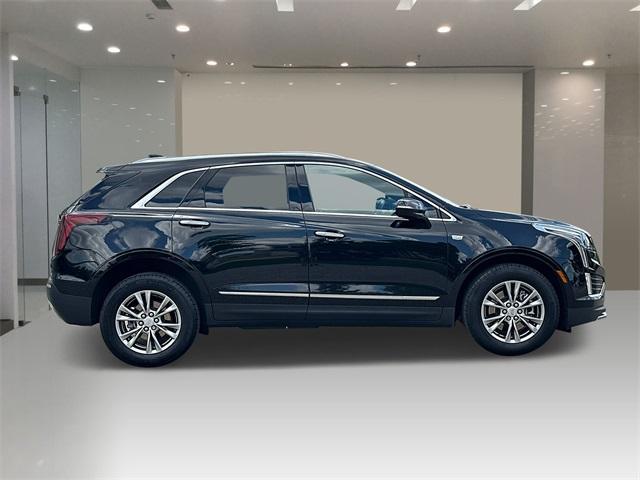 used 2022 Cadillac XT5 car, priced at $33,500