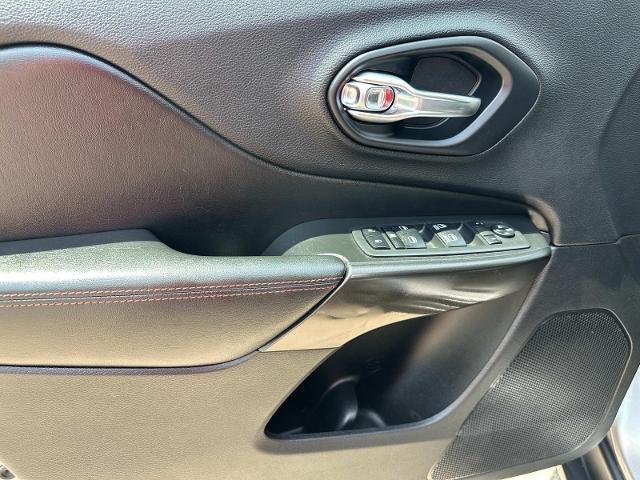 used 2019 Jeep Cherokee car, priced at $16,995
