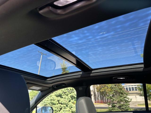 used 2022 Cadillac XT4 car, priced at $25,875