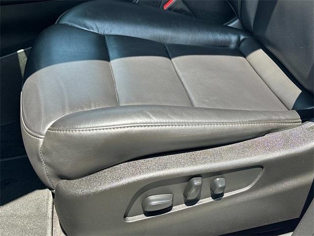 used 2022 Cadillac XT4 car, priced at $26,995