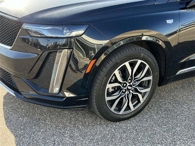 used 2021 Cadillac XT6 car, priced at $36,475