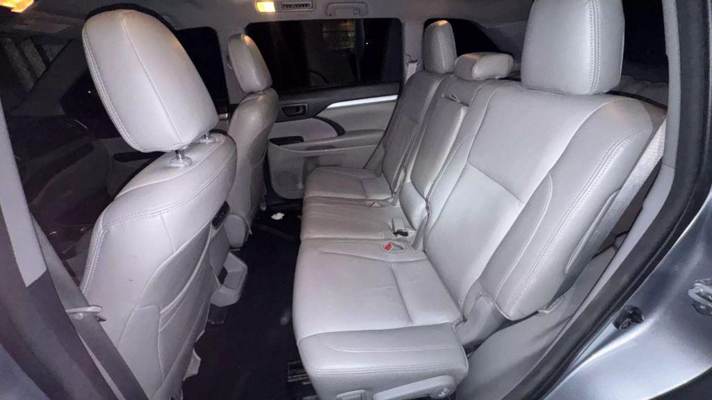 used 2015 Toyota Highlander car, priced at $10,800