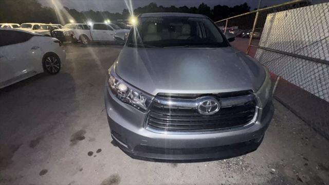 used 2015 Toyota Highlander car, priced at $11,500