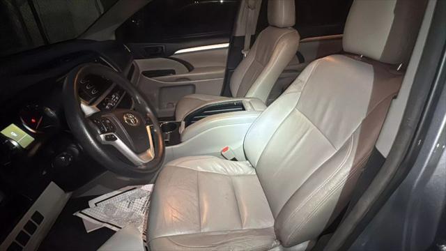 used 2015 Toyota Highlander car, priced at $11,500