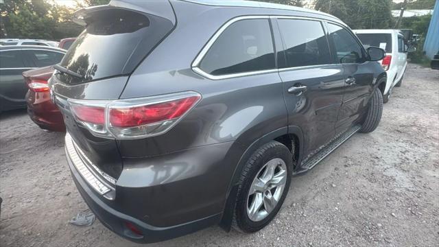 used 2015 Toyota Highlander car, priced at $11,900