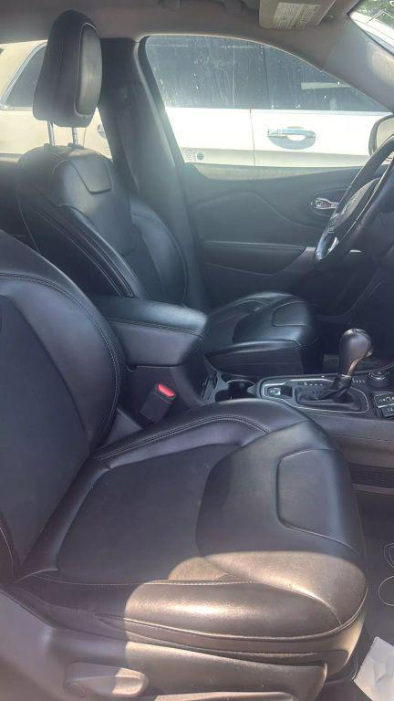 used 2019 Jeep Cherokee car, priced at $6,850