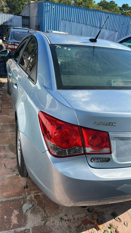 used 2011 Chevrolet Cruze car, priced at $2,000