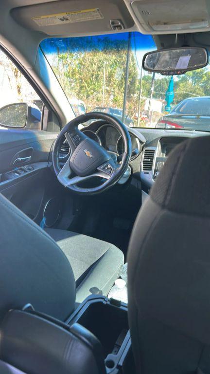 used 2011 Chevrolet Cruze car, priced at $2,000