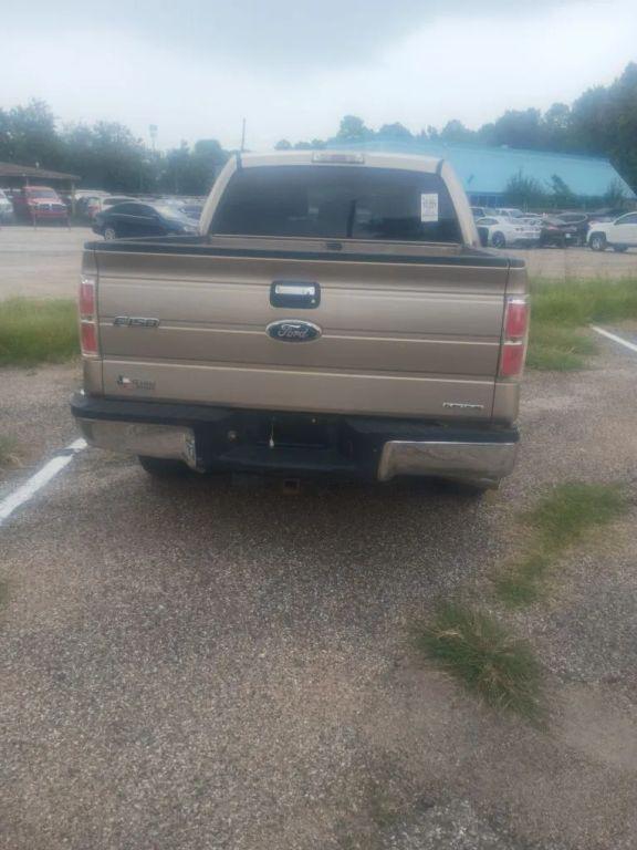 used 2011 Ford F-150 car, priced at $5,500