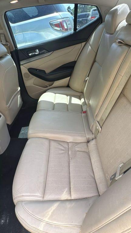 used 2016 Nissan Maxima car