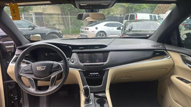 used 2017 Cadillac XT5 car, priced at $5,950