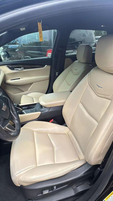 used 2017 Cadillac XT5 car, priced at $5,950