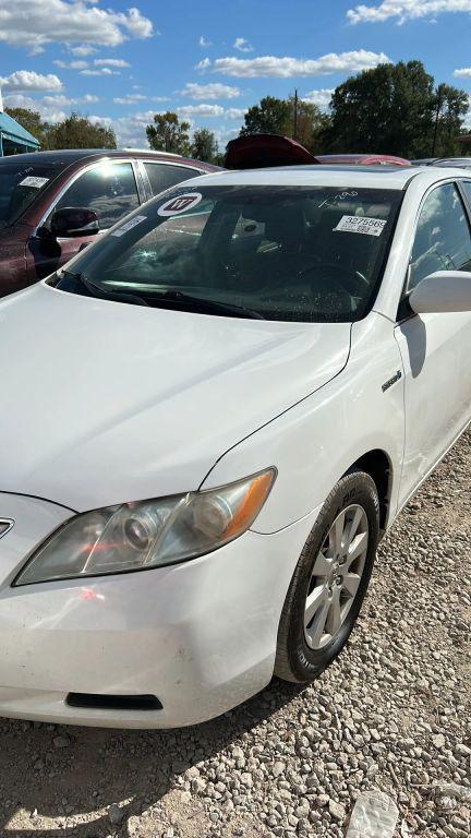 used 2009 Toyota Camry Hybrid car, priced at $2,500