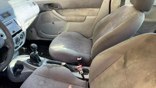 used 2007 Ford Focus car, priced at $900
