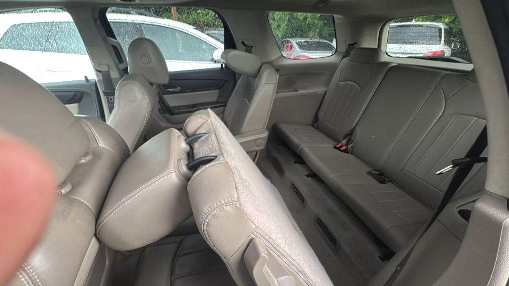 used 2015 GMC Acadia car, priced at $3,950