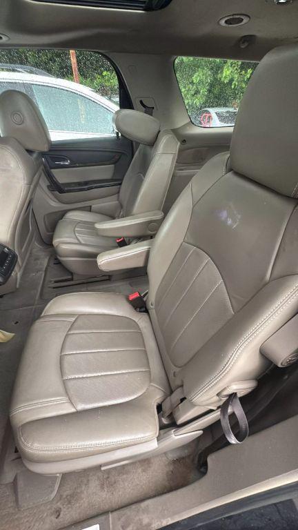 used 2015 GMC Acadia car, priced at $3,950
