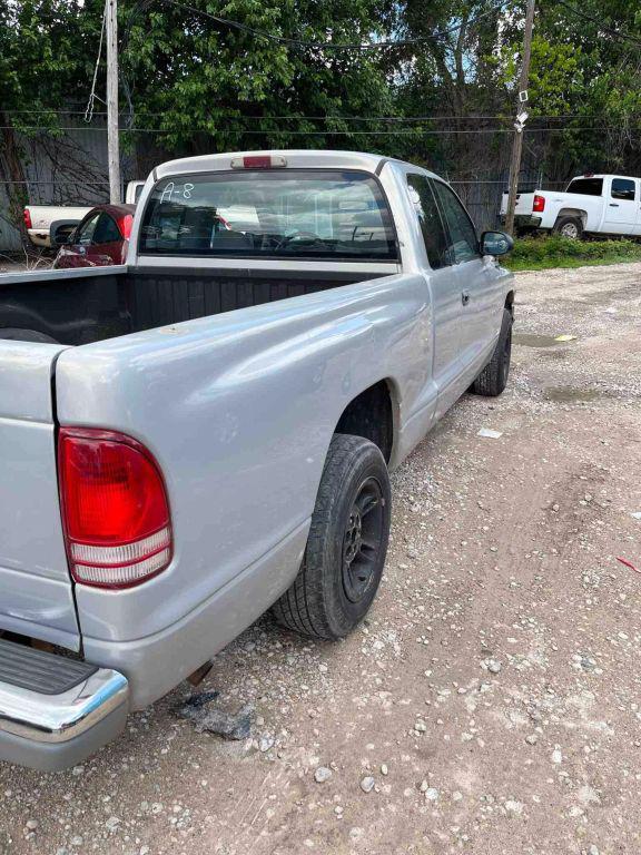 used 2000 Dodge Dakota car, priced at $1,750