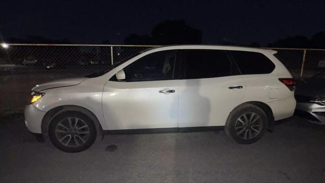used 2015 Nissan Pathfinder car, priced at $3,950
