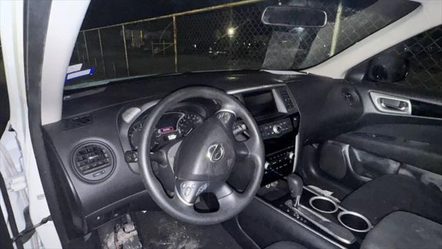used 2015 Nissan Pathfinder car, priced at $3,950