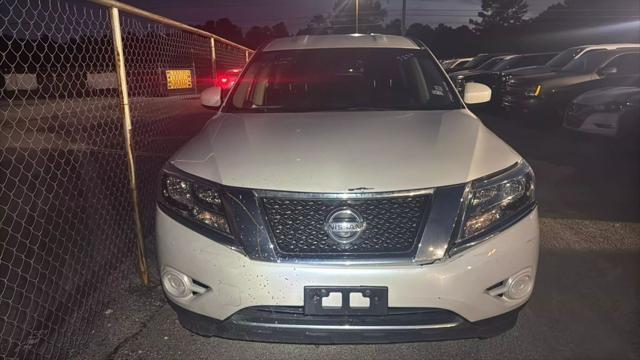 used 2015 Nissan Pathfinder car, priced at $3,950
