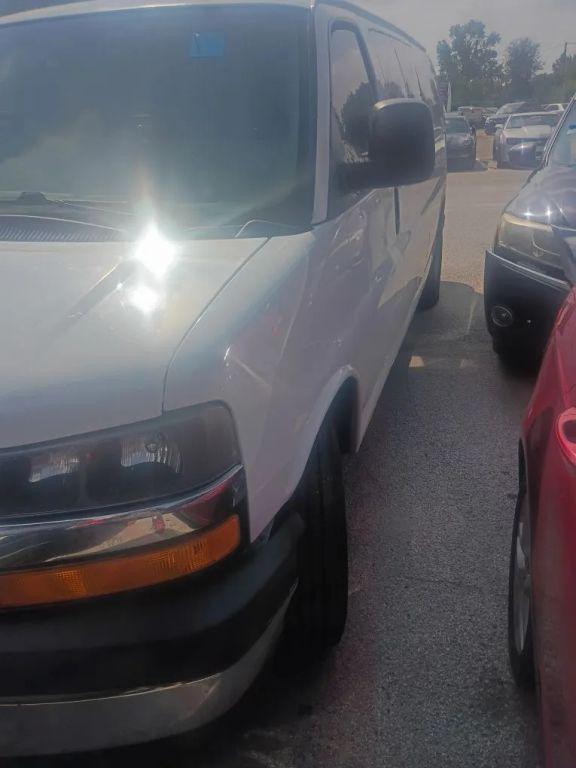 used 2017 Chevrolet Express 3500 car, priced at $6,950