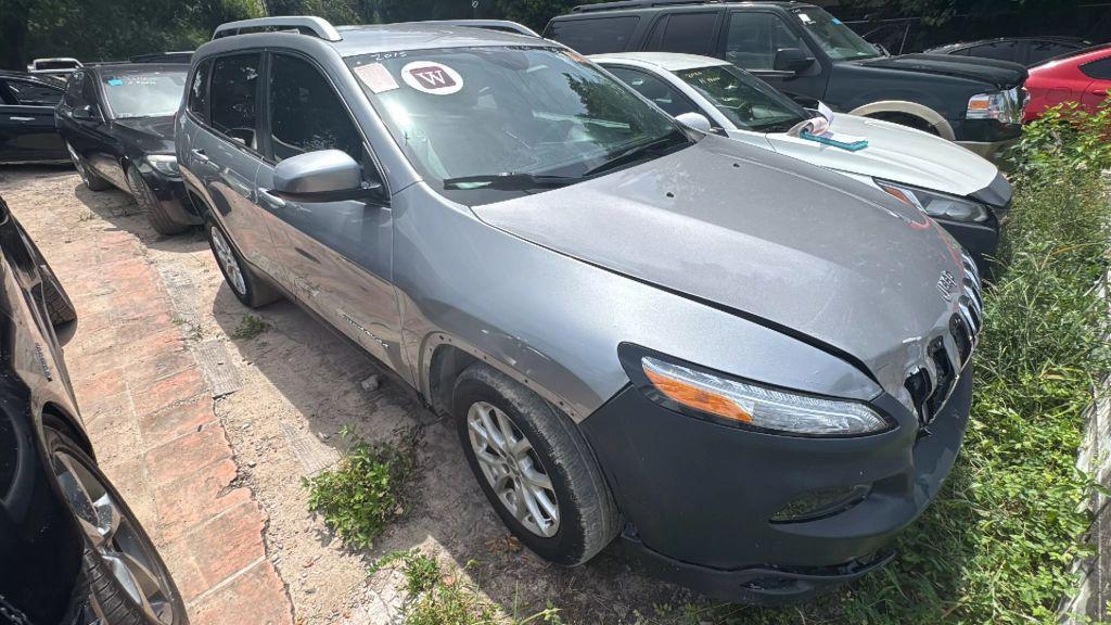 used 2015 Jeep Cherokee car, priced at $3,950