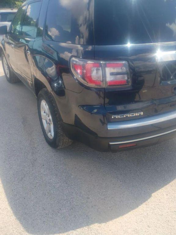 used 2015 GMC Acadia car, priced at $3,950