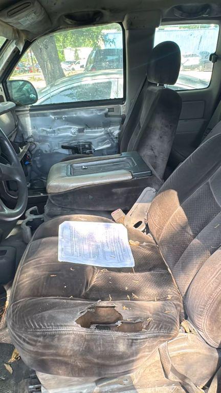 used 2005 Chevrolet Silverado 2500 car, priced at $3,950