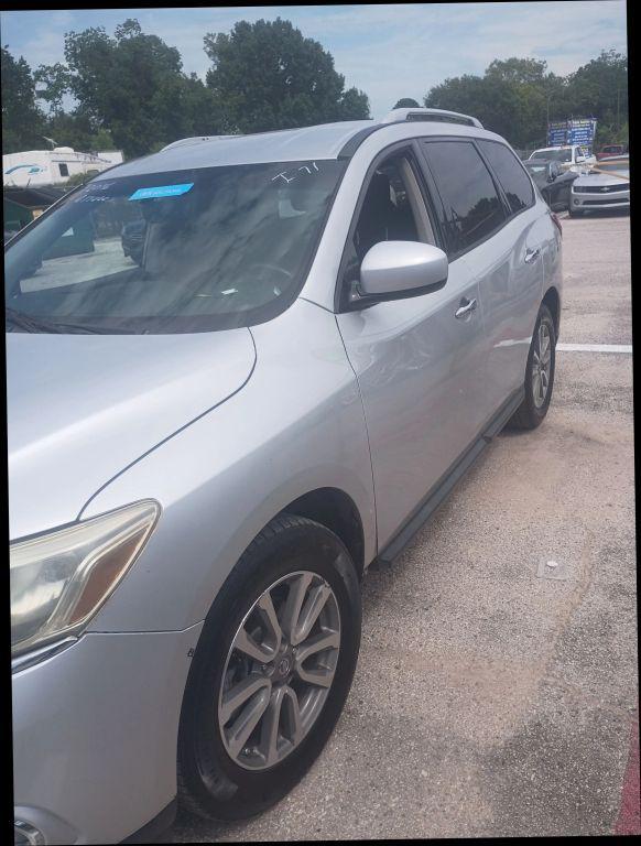 used 2016 Nissan Pathfinder car, priced at $4,600