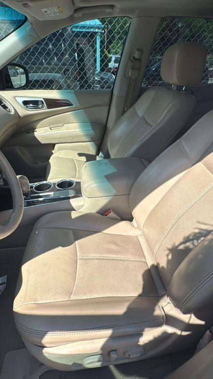 used 2014 Nissan Pathfinder car