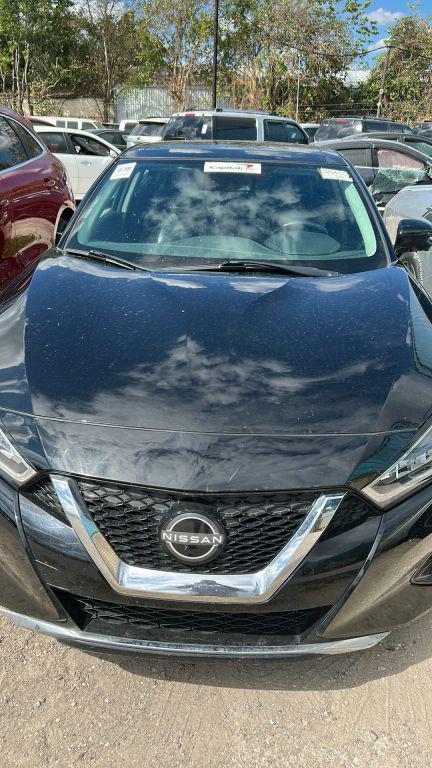 used 2023 Nissan Maxima car, priced at $11,900