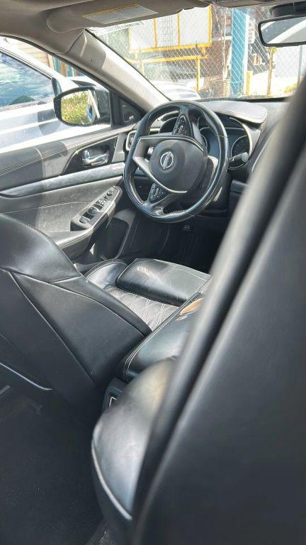 used 2023 Nissan Maxima car, priced at $11,900