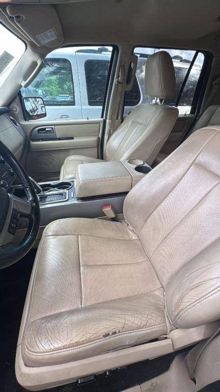 used 2015 Ford Expedition car, priced at $6,500
