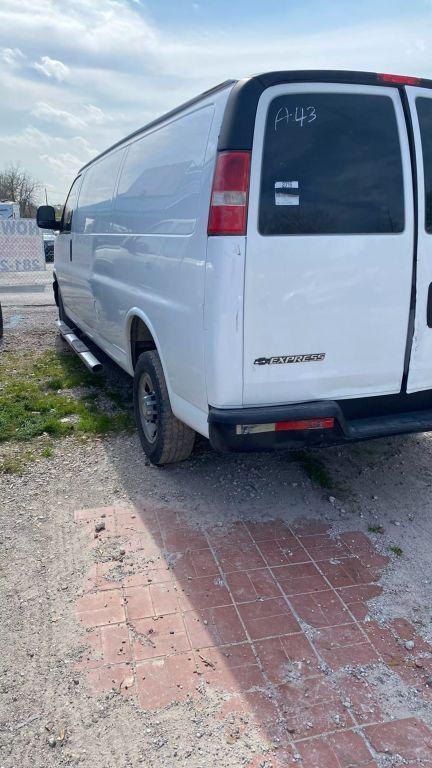used 2016 Chevrolet Express 2500 car, priced at $5,650