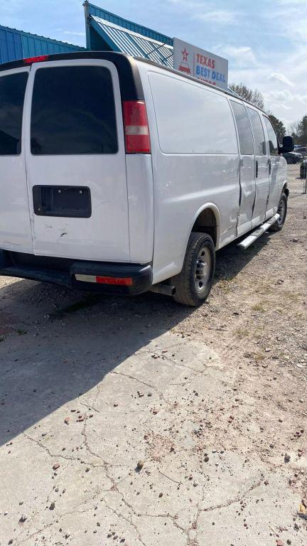 used 2016 Chevrolet Express 2500 car, priced at $5,650