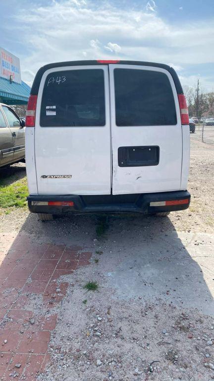 used 2016 Chevrolet Express 2500 car, priced at $5,650